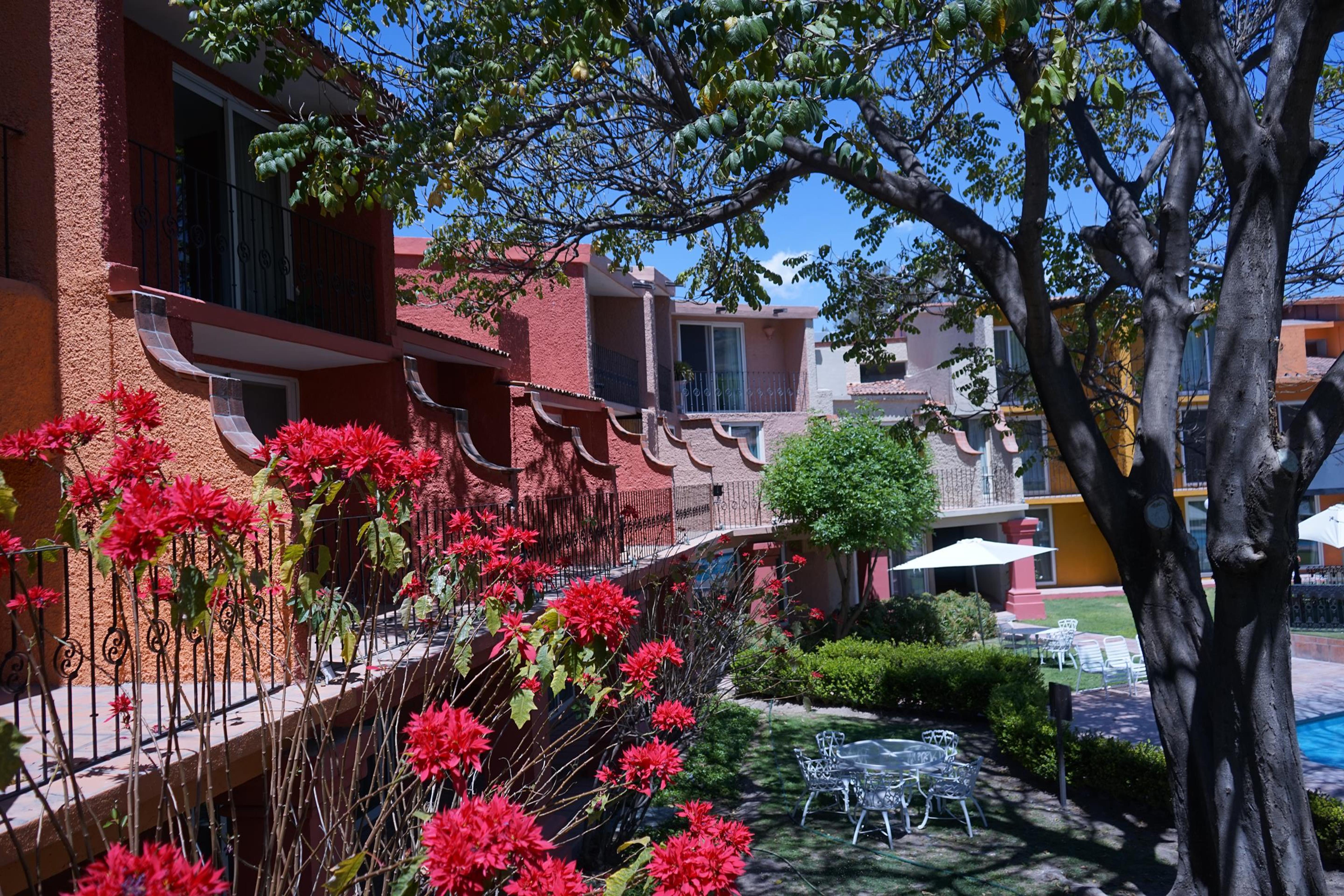 Real De Minas San Miguel De Allende Kültér fotó A view of the community